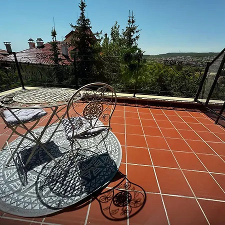 Province Stone House Pensión